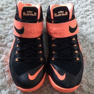 Nike Lebron Soldier 8 basketball shoes